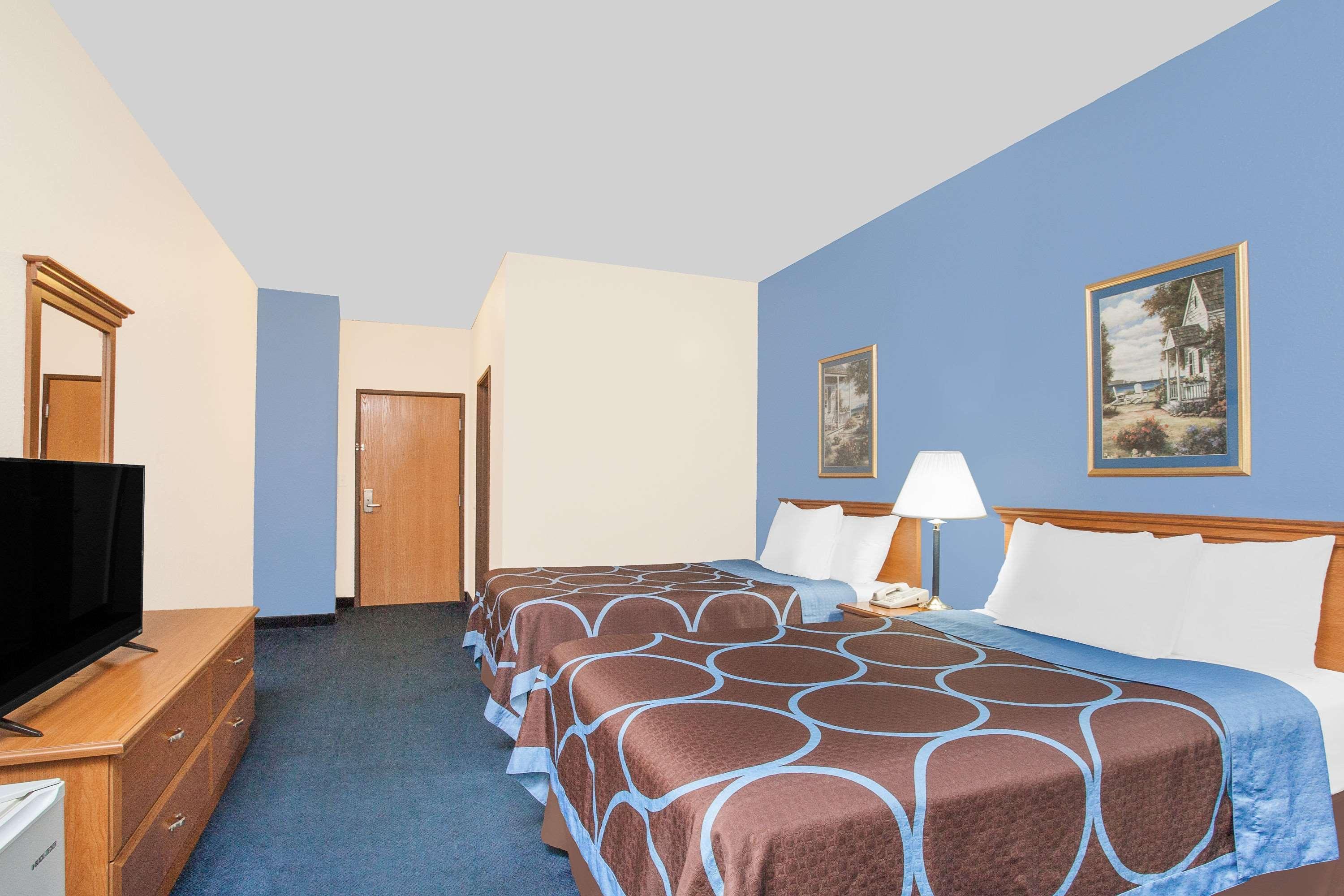 Super 8 By Wyndham Cobleskill Ny Dış mekan fotoğraf