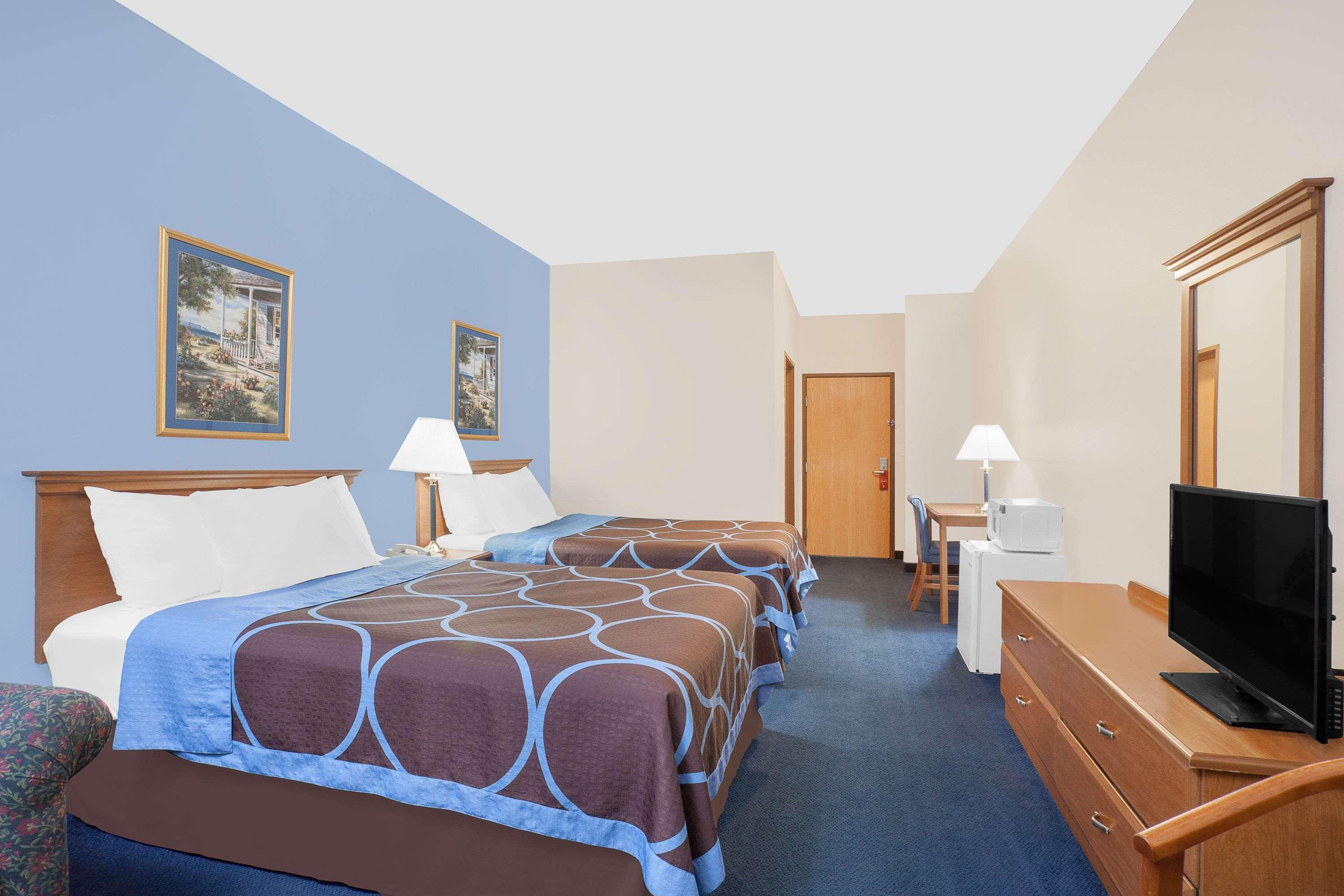 Super 8 By Wyndham Cobleskill Ny Dış mekan fotoğraf