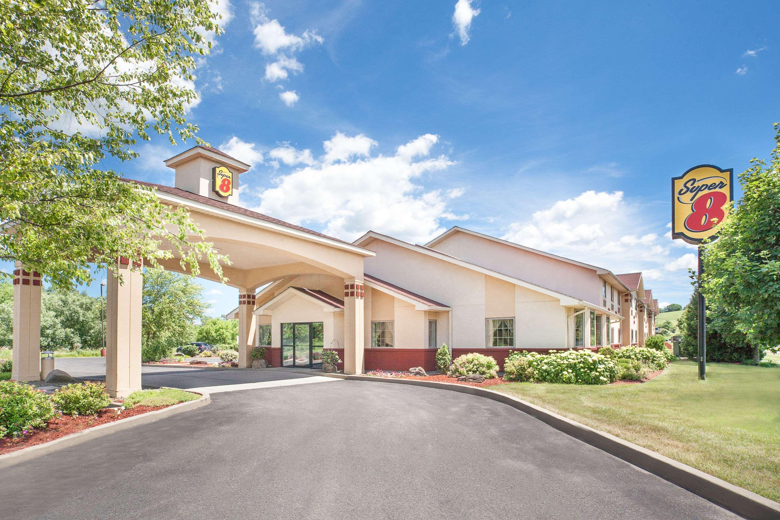 Super 8 By Wyndham Cobleskill Ny Dış mekan fotoğraf