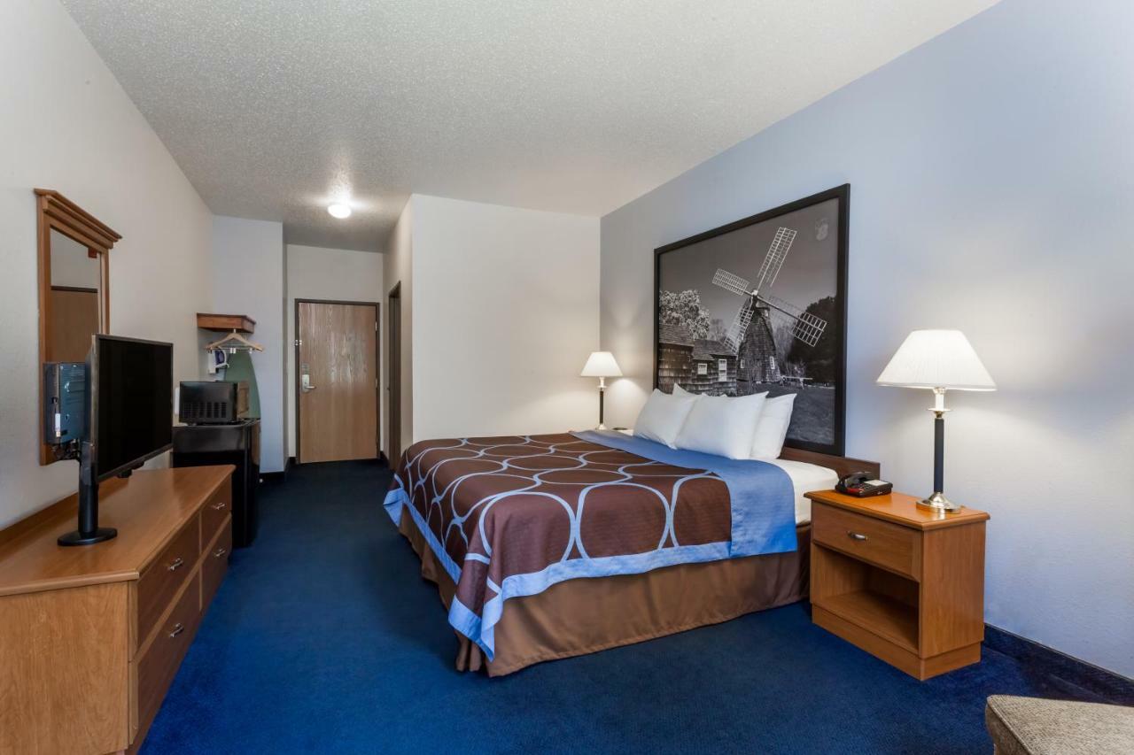 Super 8 By Wyndham Cobleskill Ny Dış mekan fotoğraf